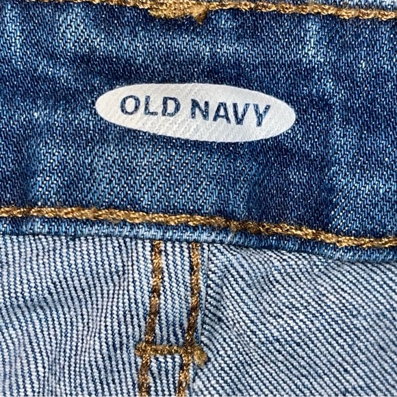 Old Navy Women’s Plus Size 18 Short Boyfriend Jeans New With Tags Medium Wash - Picture 5 of 5